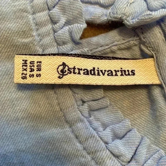 Stradivarius Blue Sleeveless Top with Lace Details in Size Small. - Picture 8 of 8